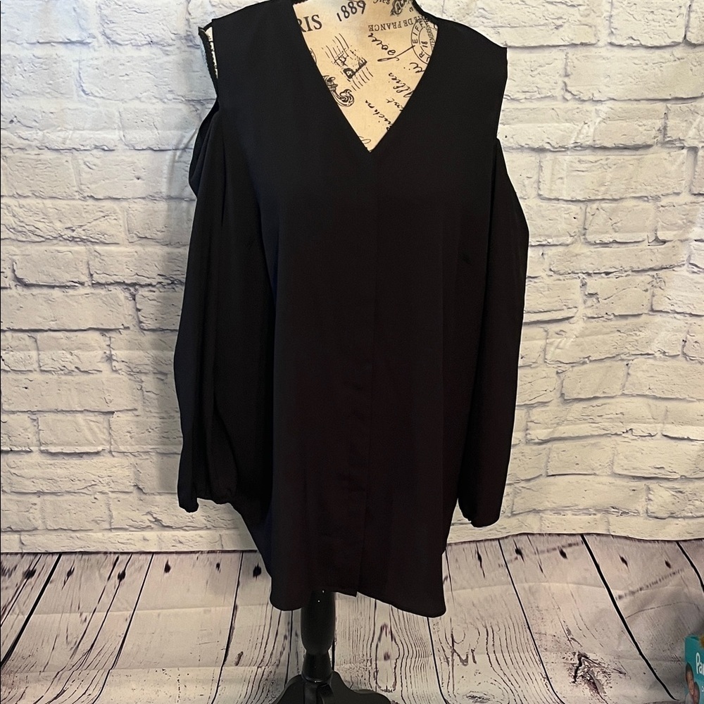 Chico’s Cold Shoulder Top Blouse Hidden Buttons Black Chicos 3 XL